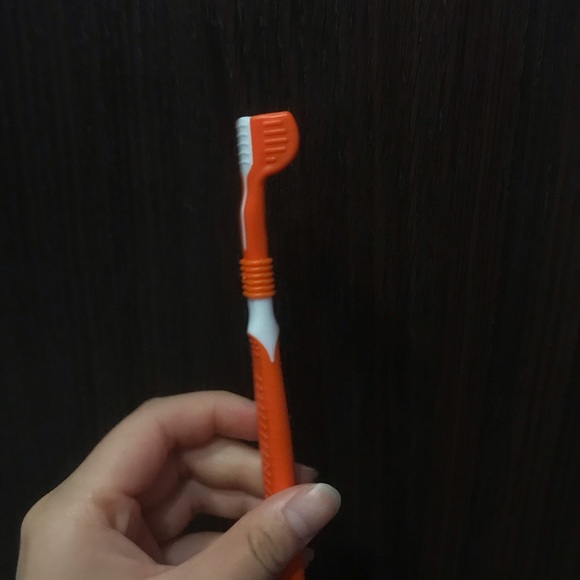 Triple Head Tooth brush 4 dogs - Picture 3 of 4